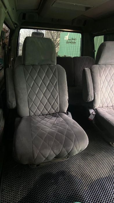 Продам машину Delica