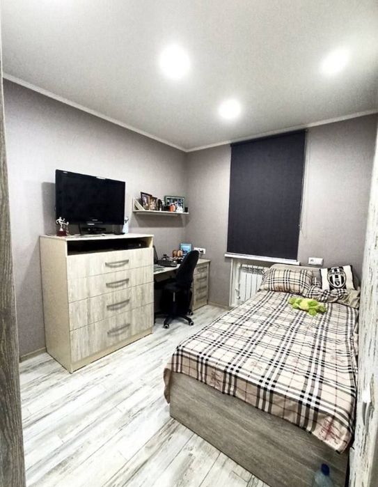 Продается квартира   77 серия  Шота Руставели ориентир Мадрид