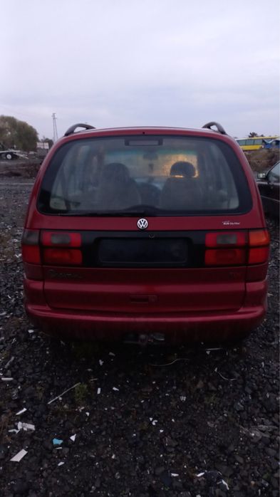 Volkswagen Sharan 1.9 TDI 110 ph 1999g на части