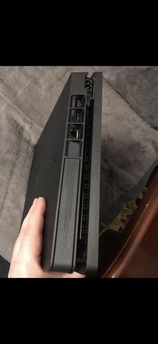 Playstation 4 slim HDR 500g два джестика 6 игр как на фото