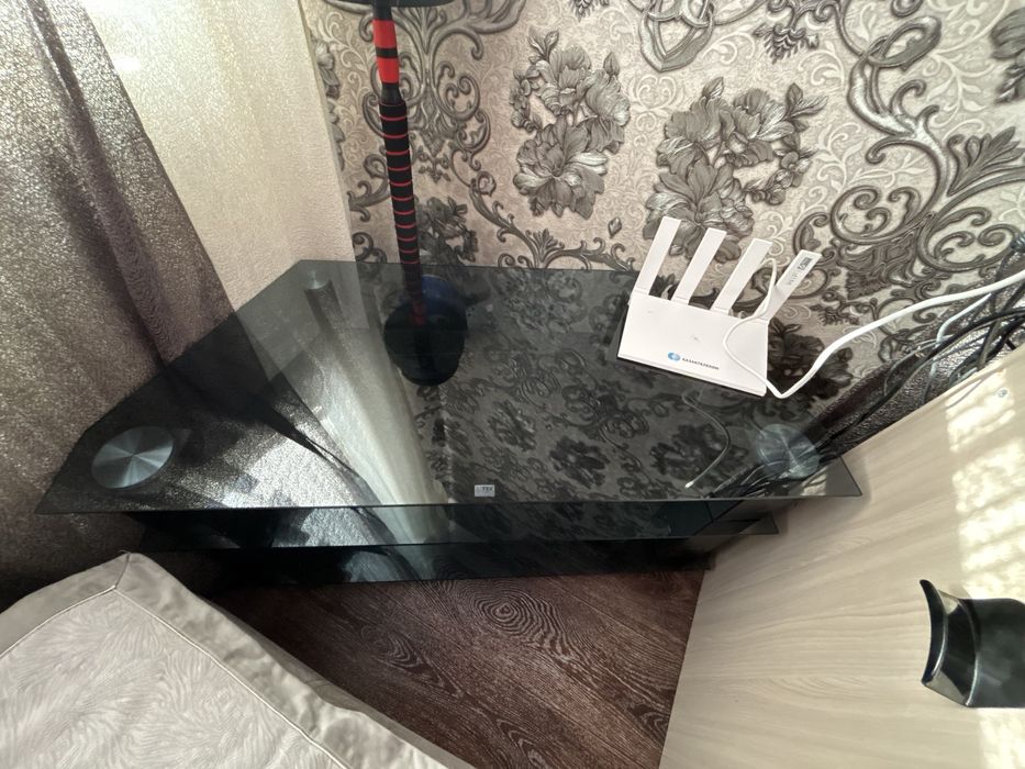 Стол/тумба под телевизор