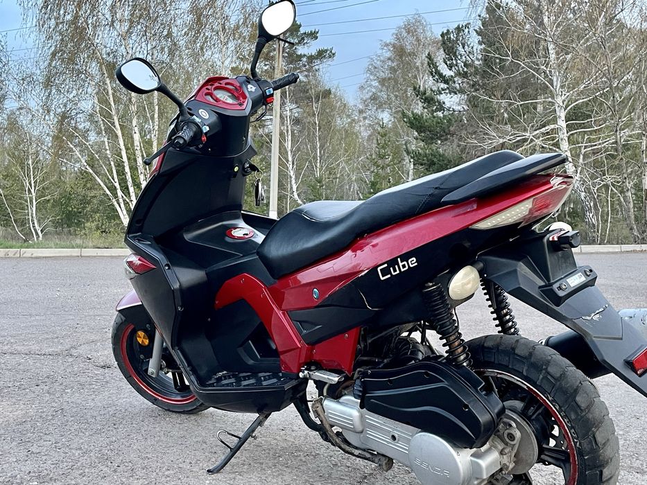 Скутер BENDA CUBE 150