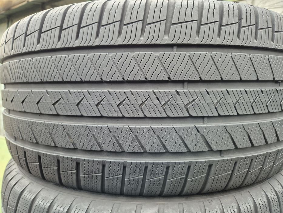 275 40 21 Anvelope All Season Vredestein Dot 2021