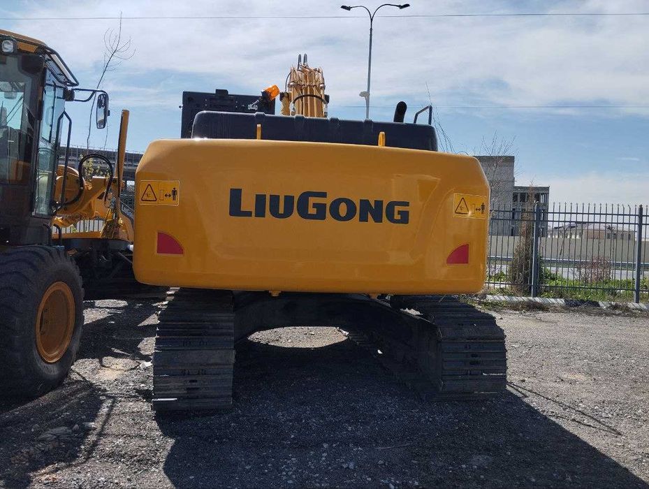 Карьерингизга 1,2 м3 лик занжирли экскаватор Америка мотори билан!