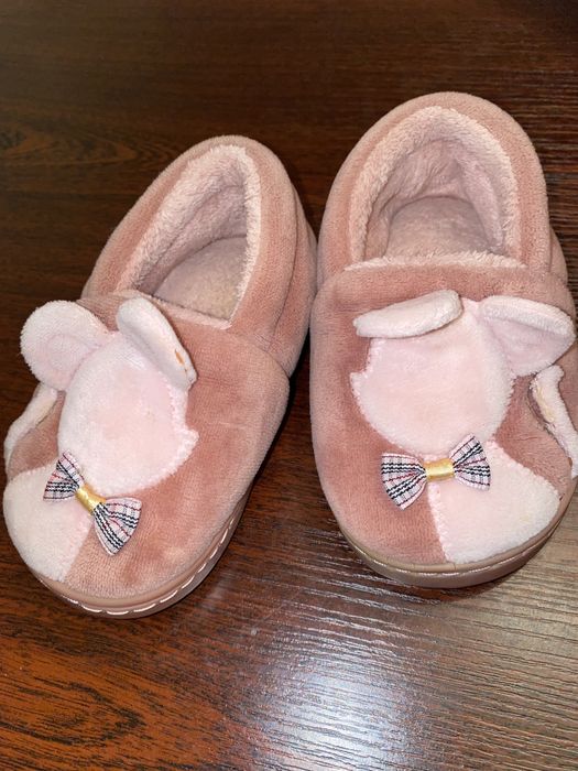 Комнатные тапочки детские