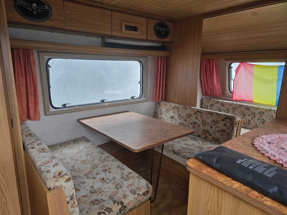 Rulota Burstner Club de 4 persoane