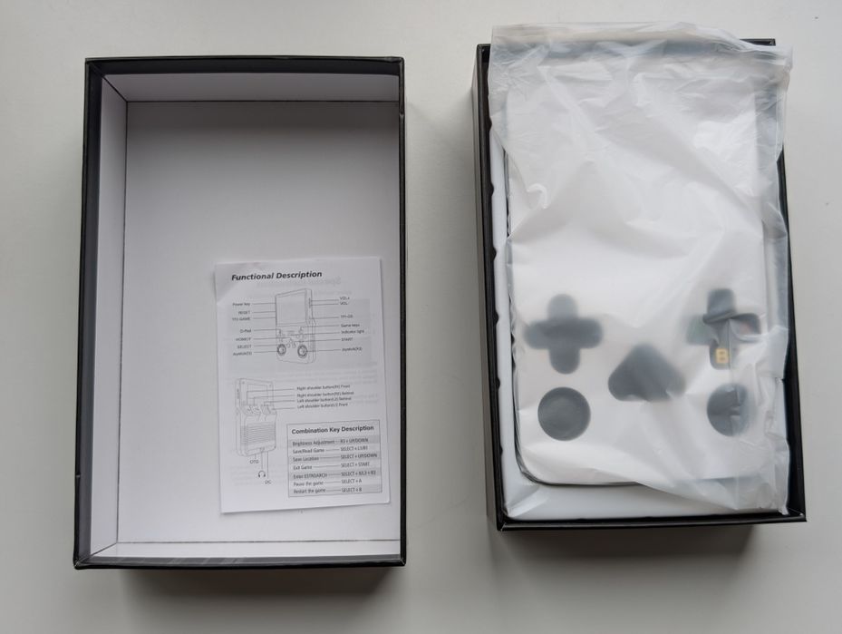 Карманная консоль R36S ArkOS