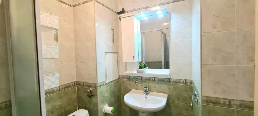 Дава се под наем Двустаен апартамент в София, Витоша - 70 кв.м за 360 € - Снимка #2