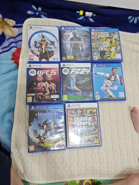 Диски игры Playstation 5 и 4