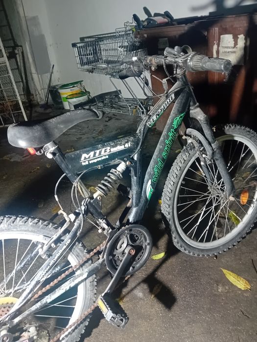 bicicletă MTB (mountain bike full suspention