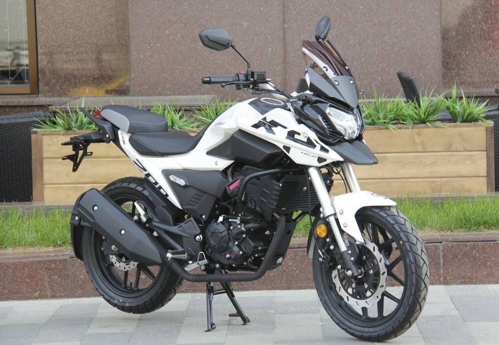 Мотоцикл LIFAN KPT200