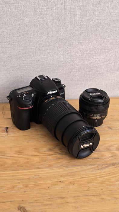 Продаю почти новый Nikon D7500