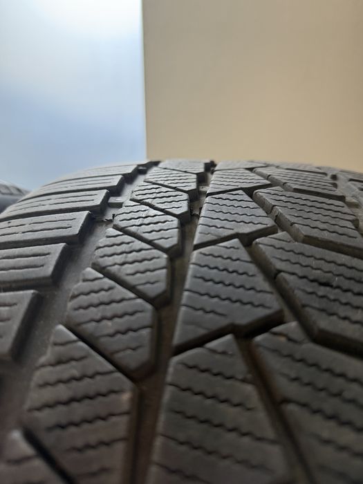 2 Anvelope iarna conti winter ts860s 245/40/r20
