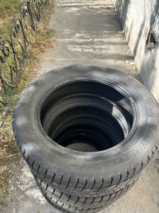 Зимние шины от roadstone