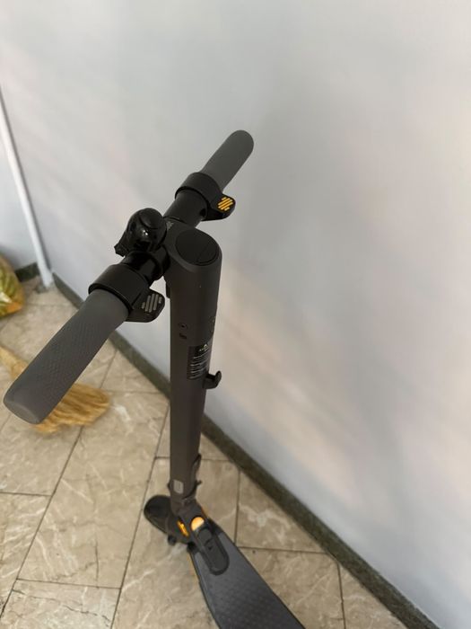 Электросамокат Ninebot KickScooter E25(Segway)