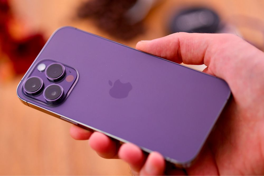 Продается iPhone 14 pro max ( пул зарил)
