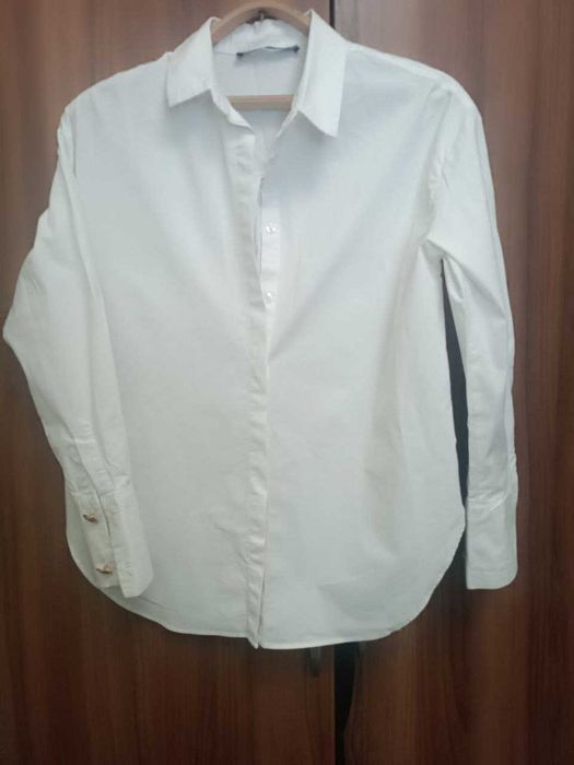 Блузка белая очень красивая на учебу для девушек