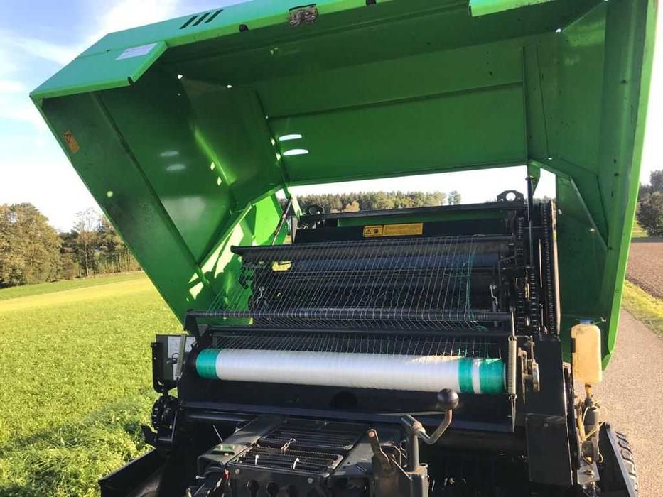 Presa balotiera Welger RP 200 ata plasa tocator Claas Rollant 44 Deutz