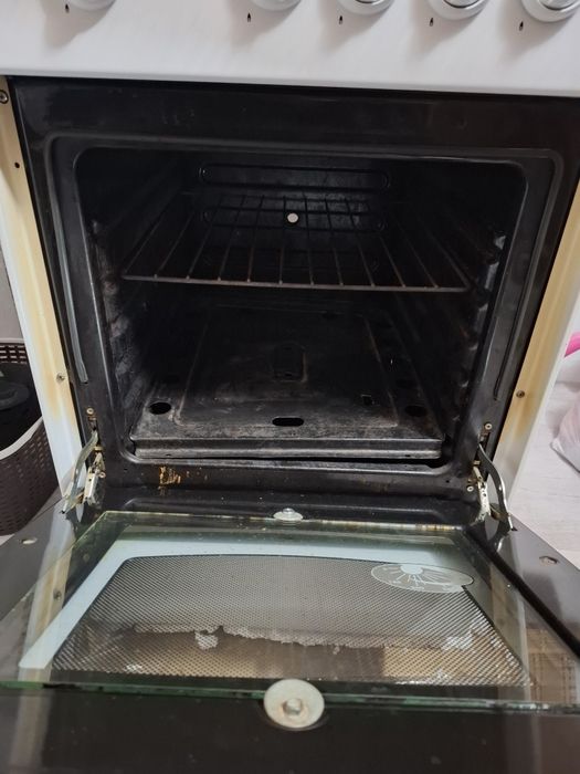 Продам газ плиту