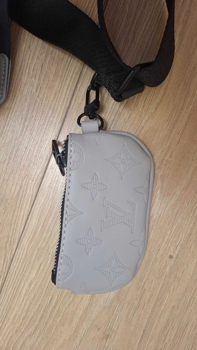 Louis Vuitton чанта