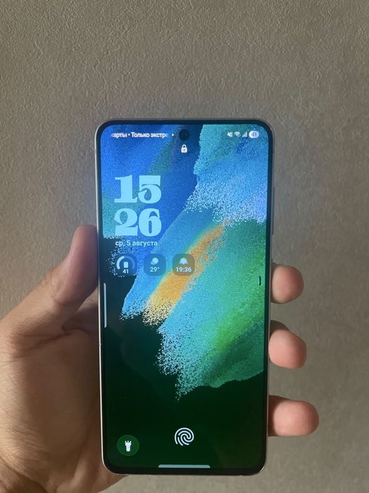 Samsung s21 fe 8/256 памяти
