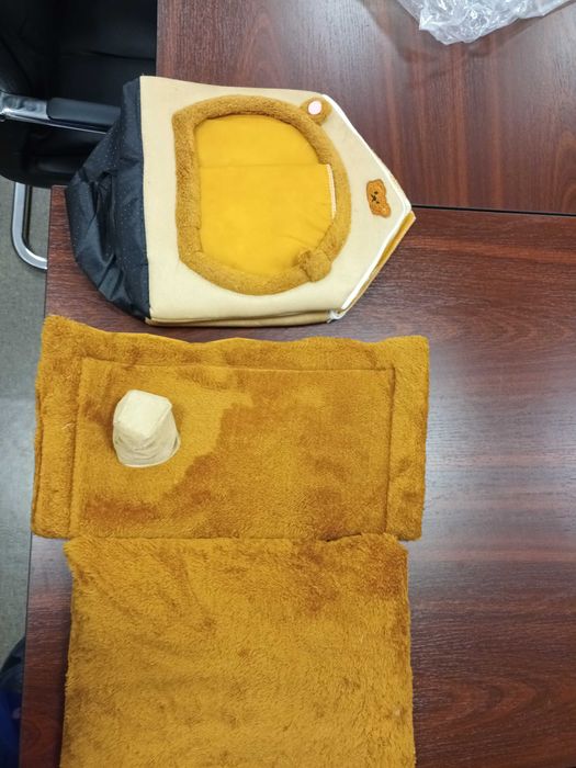 Casuta pentru pisici si catei, demontabila si lavabila, noua-70 lei