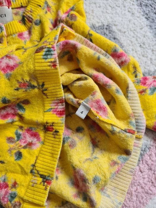 Cardigan Gucci 4 ani dar merge la 3 ani