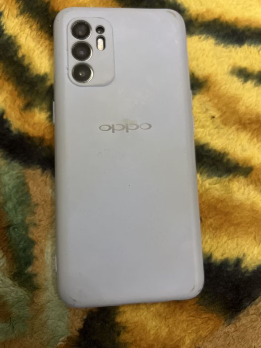Oppo reno6 128gb.