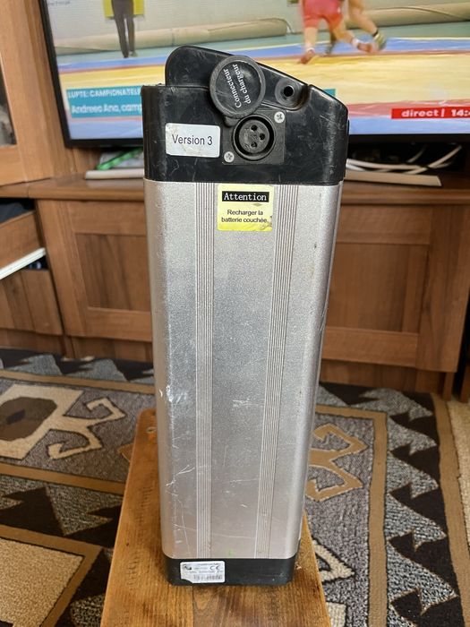 Vînd baterie bicicletă 36v si 13ap.