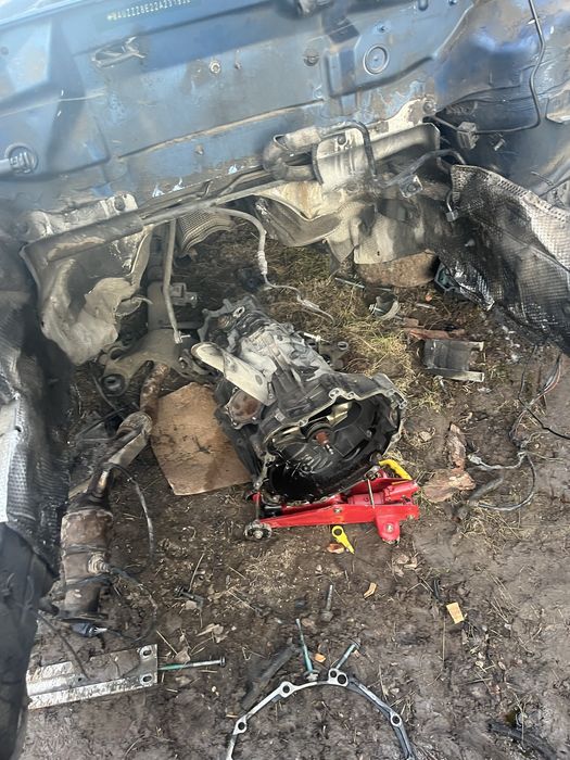 Двигател и скорости ауди 2.4 v6 170