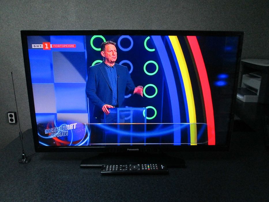 Продавам телевизор Panasonic 32" добре работещ  и с добър външен вид