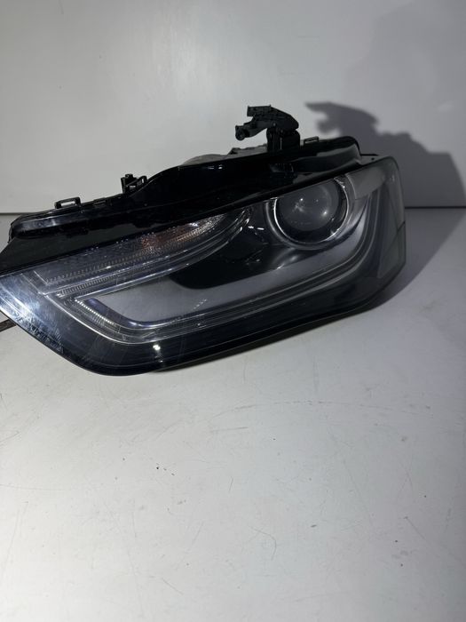 Ляв фар за Audi A4 B8 Фейслифт a4 b8.5 8K0941005C