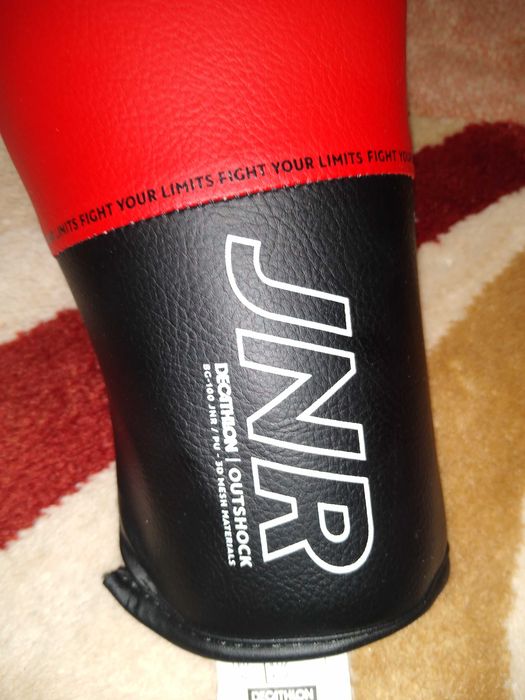 Vând mănuși box pentru copii