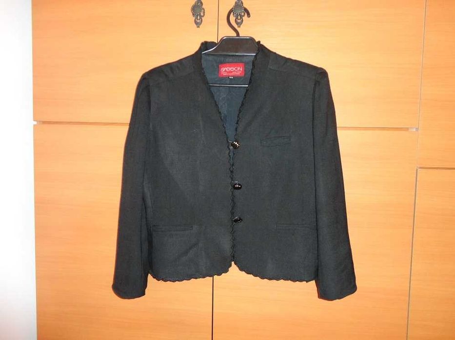 Sacou din in negru, made Hong Kong, marime 42
