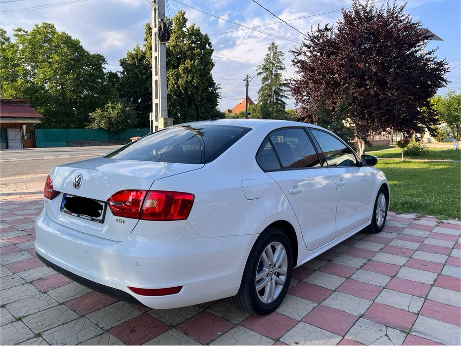 Volkswagen jetta 2015 1.6 TDI