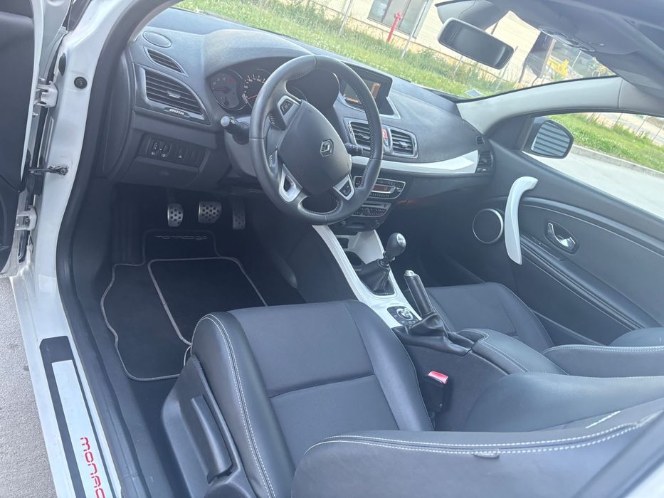 Megane 3  coupe editie limitata monaco gp