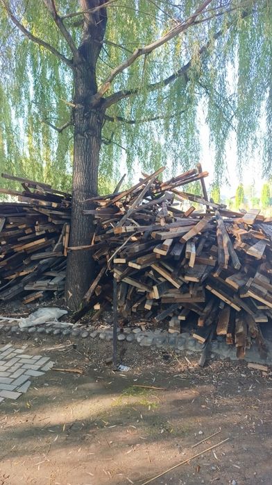 Продам доски на дрова примерно 5 кубов