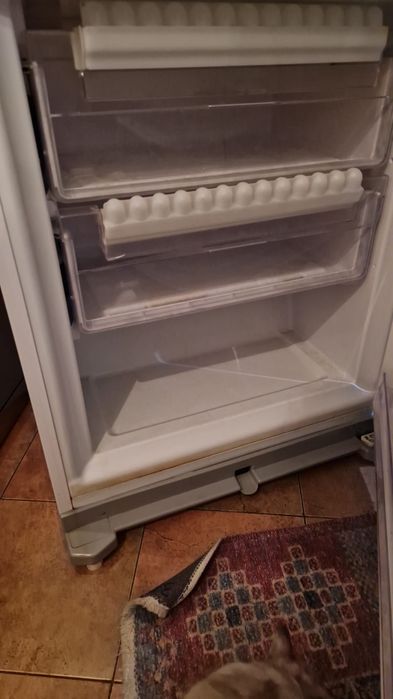 Продам холодильник Hotpoint Ariston