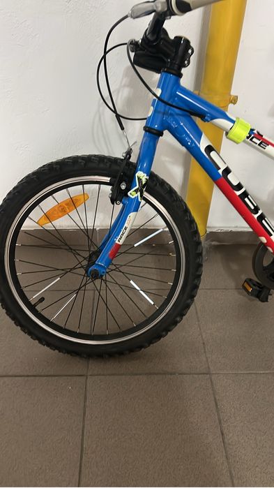 Bicicleta cube race  200copii