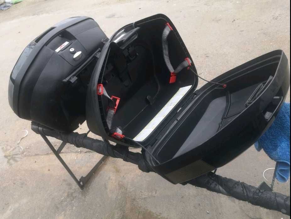 Продавам HONDA DN-01