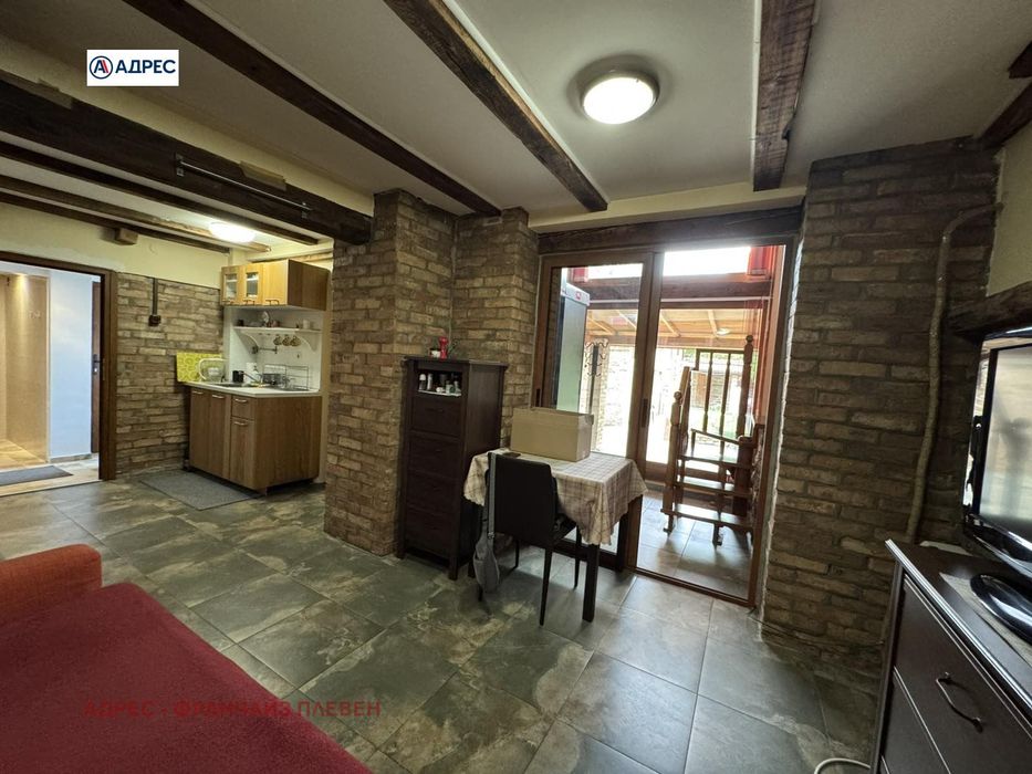 Къща в Враца- площ 240 цена 260000