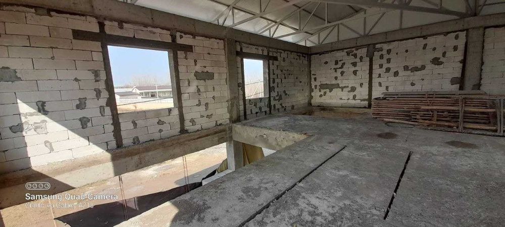 Назарбекда курилиши тугалланмаган нотурар бино сотилади. NR494/30