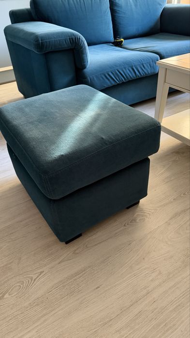 Диван и табуретка