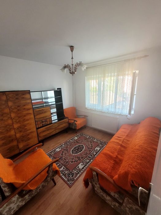 PF Inchiriez ap 2 camere in zona Lotus