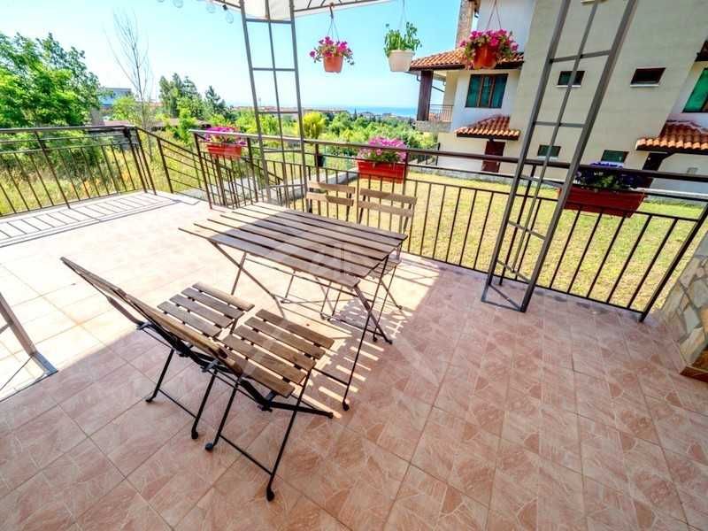 Продава се Хотел в Свети Влас - 320 кв.м за 1432 €/кв.м - Снимка #4