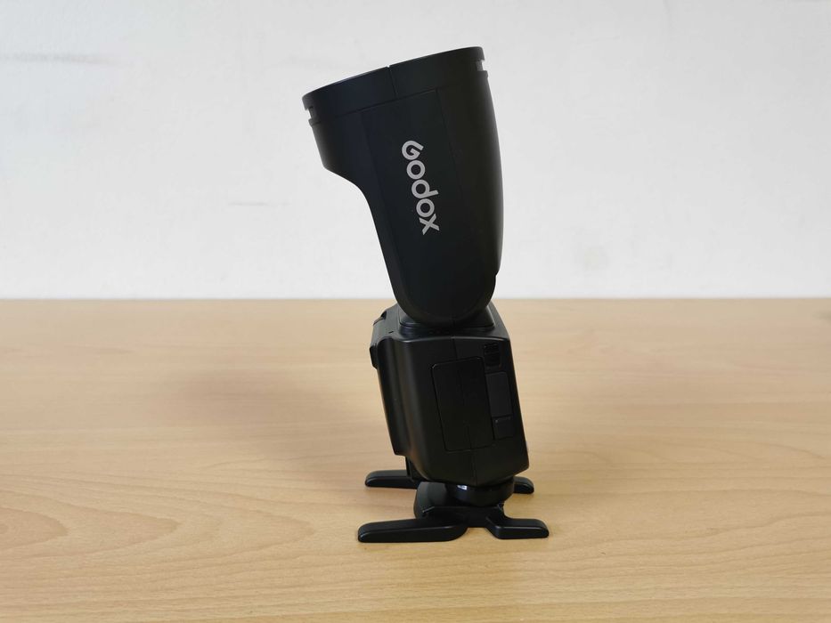 Godox V1 Pro (F) светкавица за фотоапарати Fuji