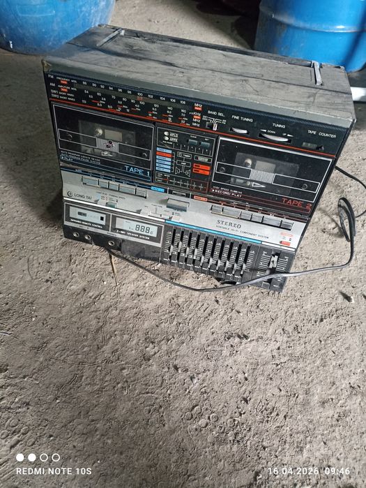 Продам двухкассетный магнитофон