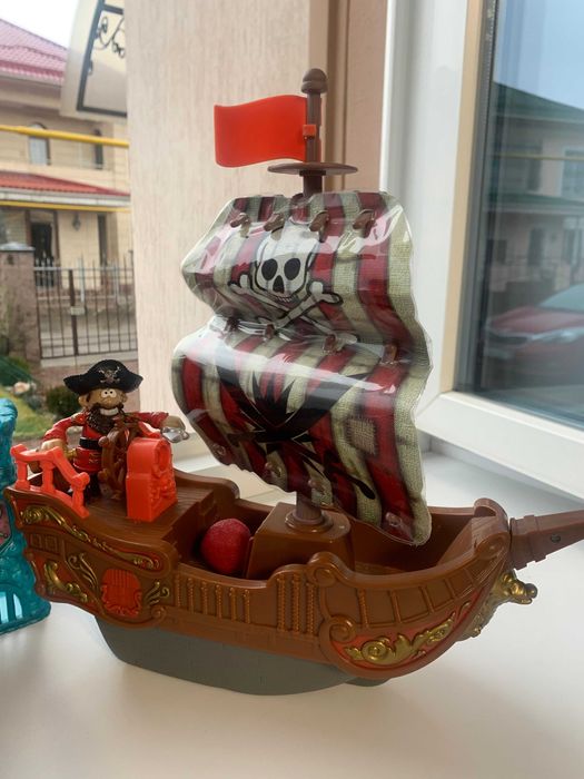 пиратский корабль