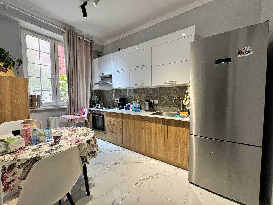 ПРОДАЕТСЯ 3/1/8  93м2 ЖК Greenwich Ор.р: Узбум