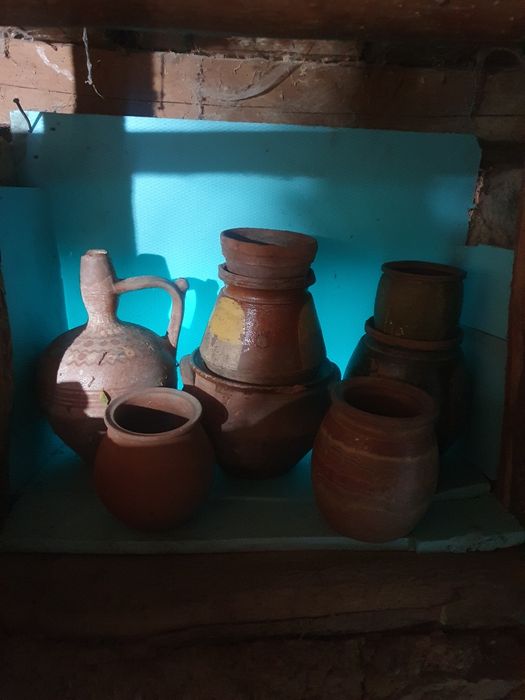 Стари глинени съдове